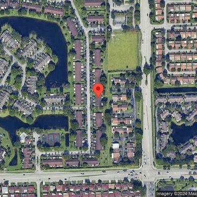 5028 E Lakes Dr, Deerfield Beach, FL 33064