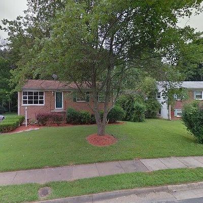 5031 Lynwood Dr, Woodbridge, VA 22193