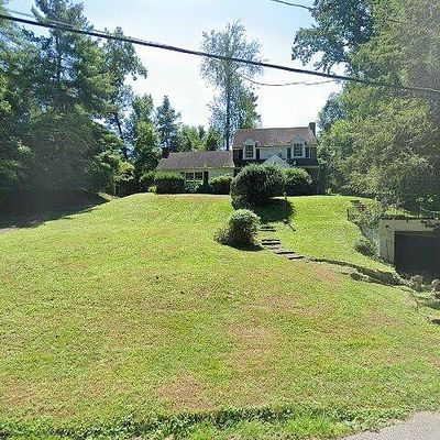 506 Woodland Dr, Huntington, WV 25705