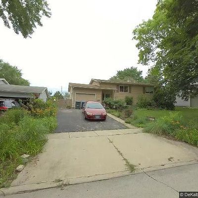 423 Gayle Ave, Dekalb, IL 60115