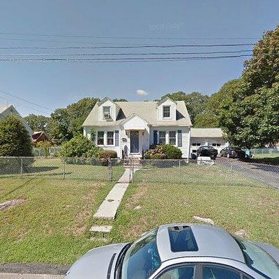 43 Division St, Groton, CT 06340