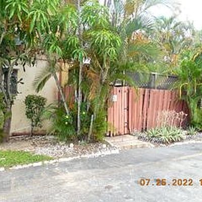 4302 S Landar Dr, Lake Worth, FL 33463