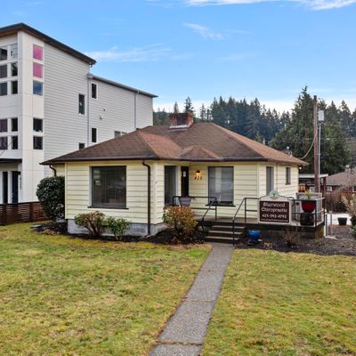 435 E Sunset Way, Issaquah, WA 98027