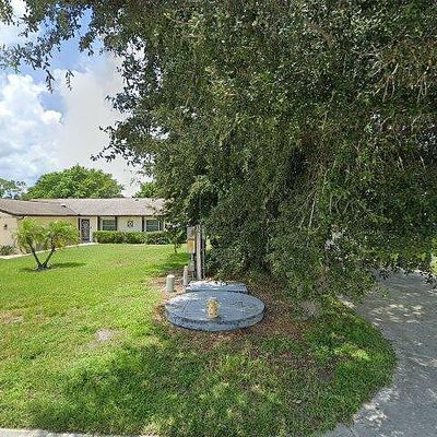 4396 Beechwood Lake Dr, Naples, FL 34112