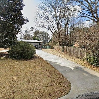 441 Cary Dr, Auburn, AL 36830