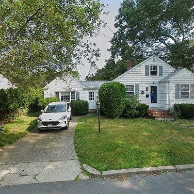 45 Clarendon St, North Dartmouth, MA 02747