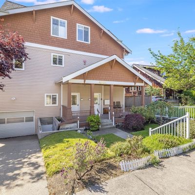 4517 45th Avenue Sw Unit 2 B, Seattle, WA 98116