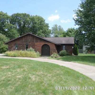 57110 Peggy Dr, South Bend, IN 46619