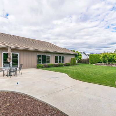 577 Canyon Dr, East Wenatchee, WA 98802