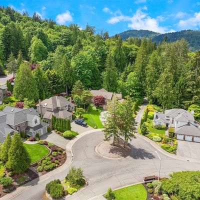 580 Mount Olympus Drive Sw, Issaquah, WA 98027