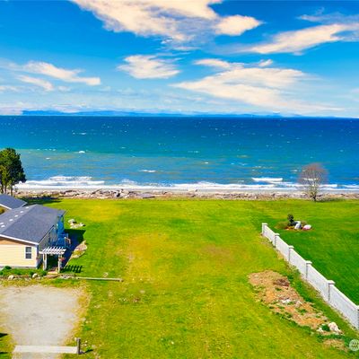 585 Marine Dr, Point Roberts, WA 98281