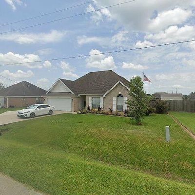 5975 Crockett, Lumberton, TX 77657