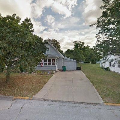 603 W Woodbury St, Macomb, IL 61455