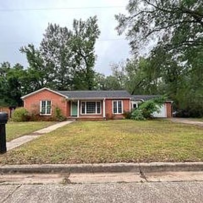 606 Monroe St, Kilgore, TX 75662