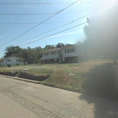 606 Sanderson Ave, Olyphant, PA 18447