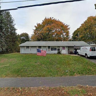 61 Burley St, Danvers, MA 01923