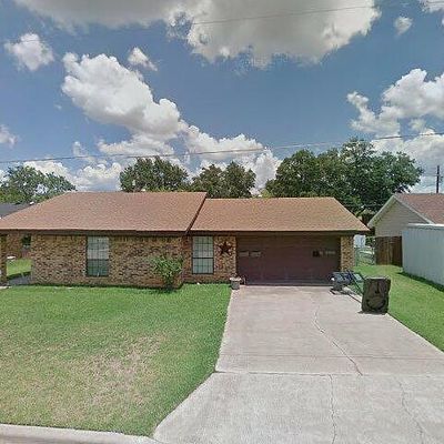 610 Miller St, Rockdale, TX 76567