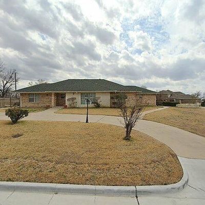 611 Couch Cir, Grand Prairie, TX 75050