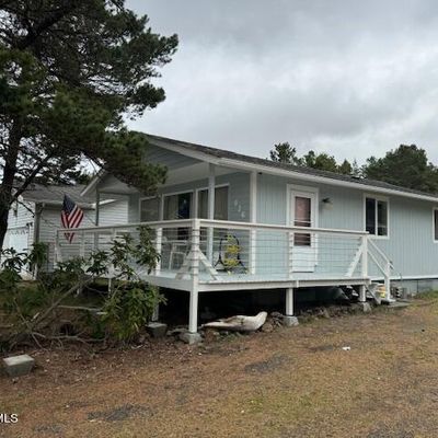 616 S Surf St, Westport, WA 98595