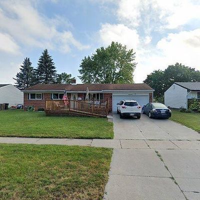 6166 Grace K Dr, Waterford, MI 48329