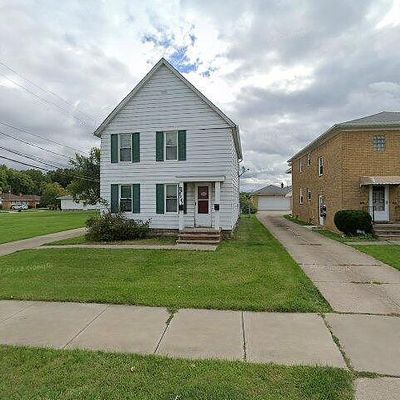 6247 State Rd, Cleveland, OH 44134