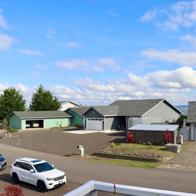 637 Chinook Ave Se, Ocean Shores, WA 98569