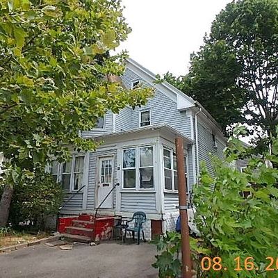 52 Glenham St, Providence, RI 02907