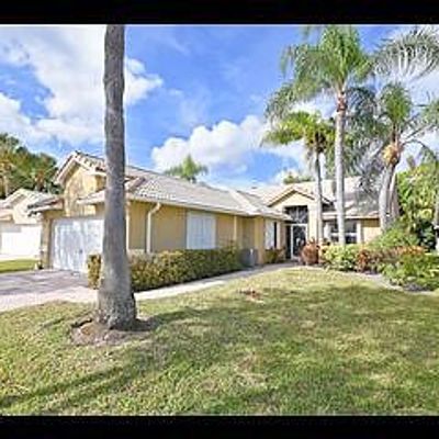 5367 Grande Palm Cir, Delray Beach, FL 33484