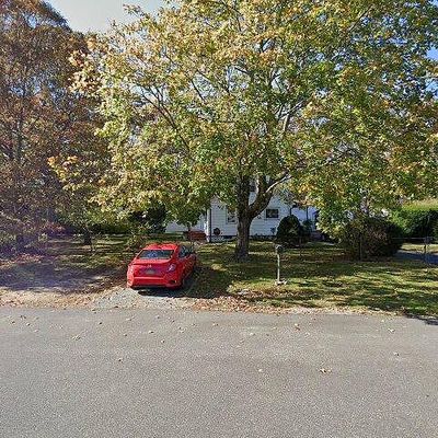 54 Linden Ln, Shirley, NY 11967