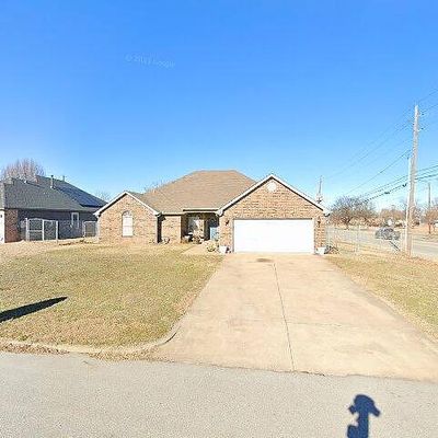 541 E King St, Tulsa, OK 74106