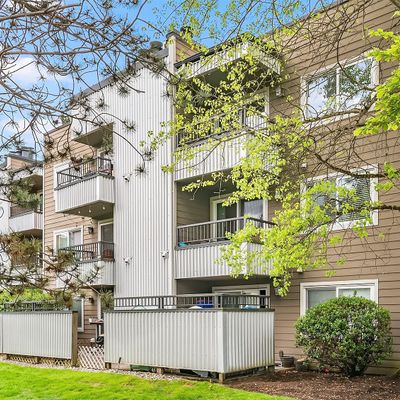 718 Kirkland Circle Unit B301, Kirkland, WA 98033