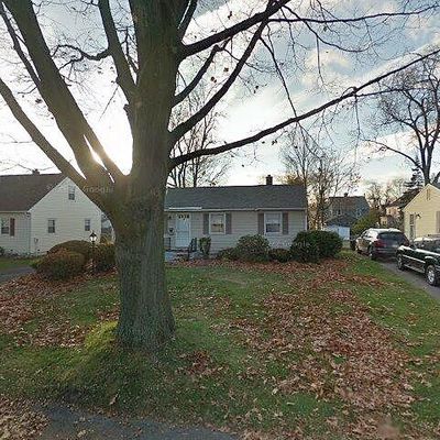 72 Clement St, Springfield, MA 01118