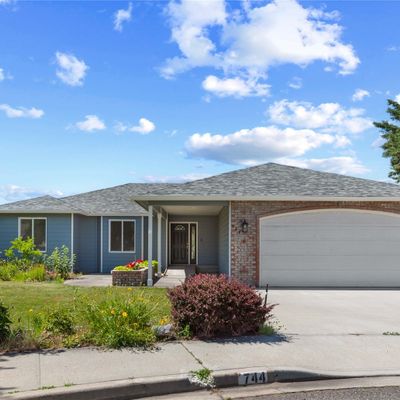 744 Goldenview Pl, East Wenatchee, WA 98802