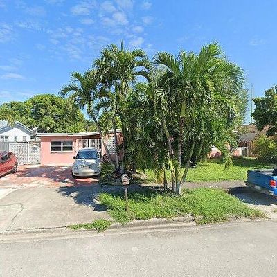 745 W 73 Rd Pl, Hialeah, FL 33014