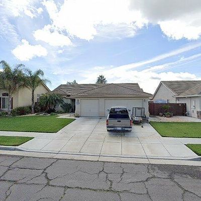 771 Tamarack Way, Los Banos, CA 93635