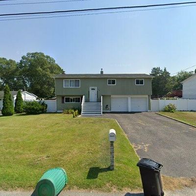 78 Arpage East Dr E, Shirley, NY 11967