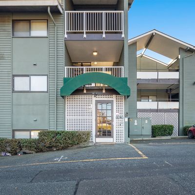 7924 212 Th St Sw #214, Edmonds, WA 98026