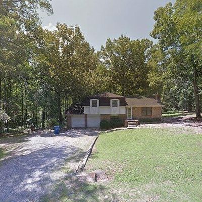 8001 Homestead Dr, Mabelvale, AR 72103