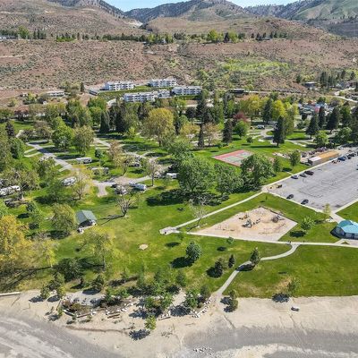 808 W Manson Road Unit B102, Chelan, WA 98816