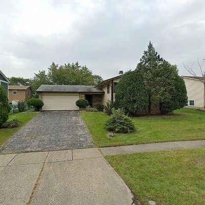 657 New Mexico Trl, Elk Grove Village, IL 60007