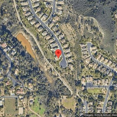 668 Edgewater Dr, San Marcos, CA 92078