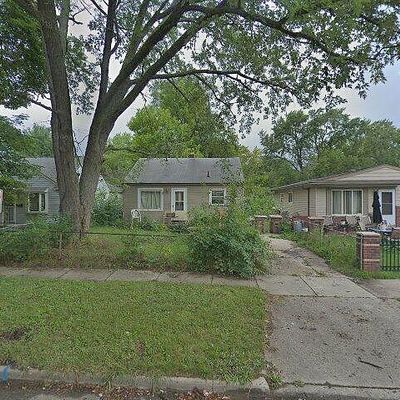 69 E Hopkins Ave, Pontiac, MI 48340