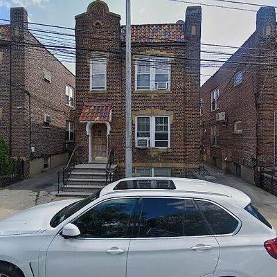 6910 58 Th Ave, Maspeth, NY 11378