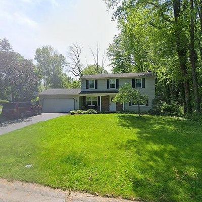 7 Fallbrook Cir, Rochester, NY 14625