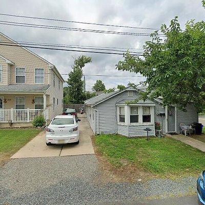 701 Beachview Ave, Keyport, NJ 07735