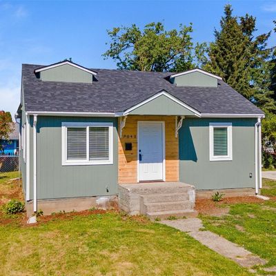 7048 S I St, Tacoma, WA 98408