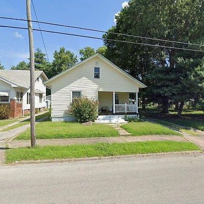 705 W Monroe St, Herrin, IL 62948