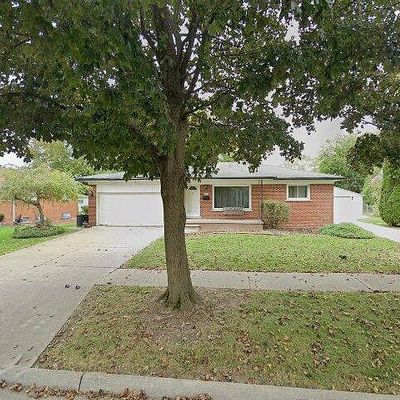 7056 Kinmore St, Dearborn Heights, MI 48127