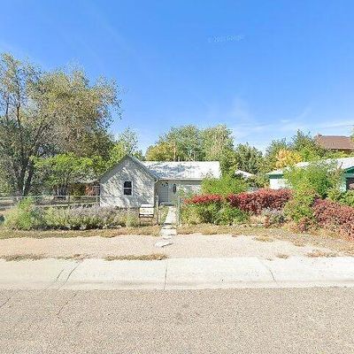 706 S 8 Th St, Douglas, WY 82633