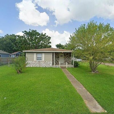 709 11 Th St N, Texas City, TX 77590